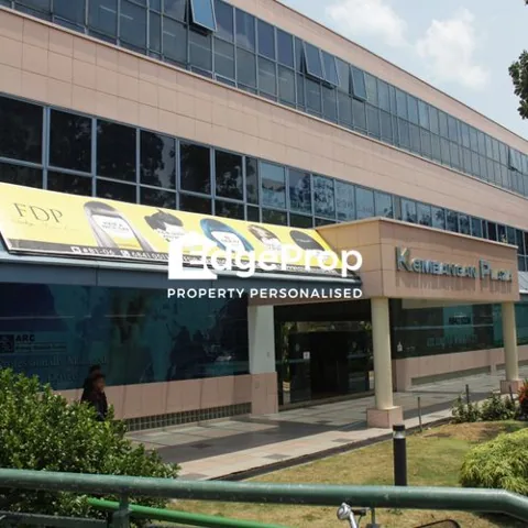 Exterior image of Kembangan Plaza